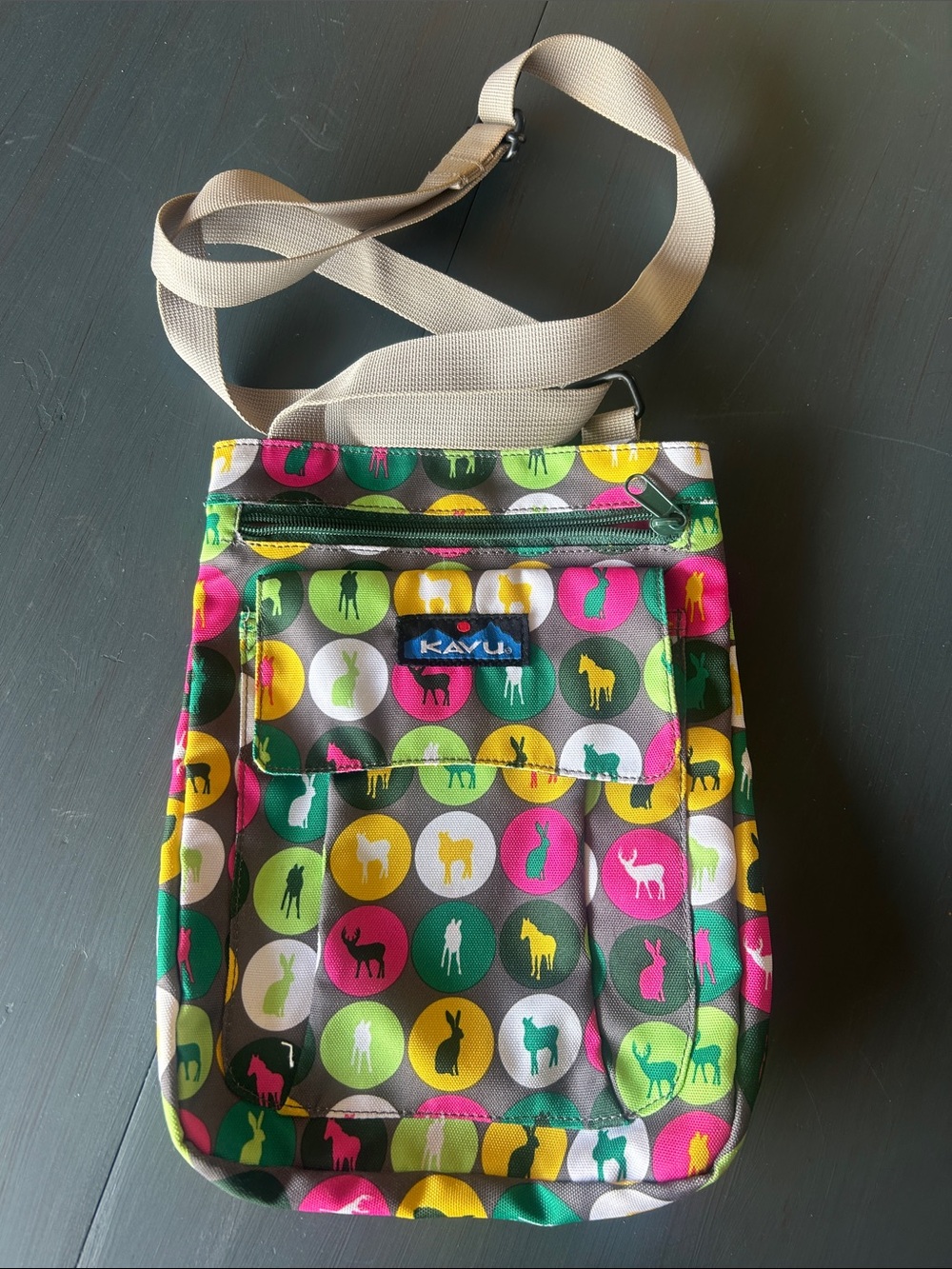 Kavu Multicolor Animal Silhouette Circle Crossbody Bag